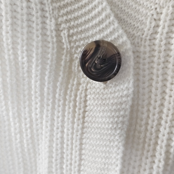 NWT Vero Moda Lea Birch White Long Sleeve V-Neck Cuff Cardigan Sweater Sz L - Picture 4 of 10